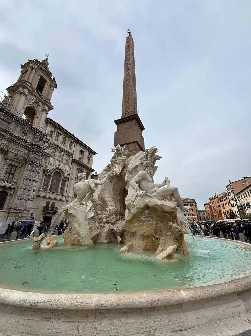 Fuente de los Cuatro Ríos de Bernini en Piazza Navona, Roma